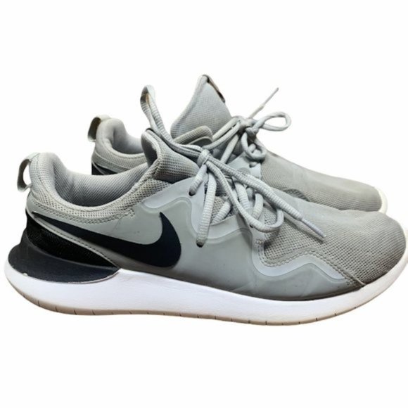 nike tessen gray